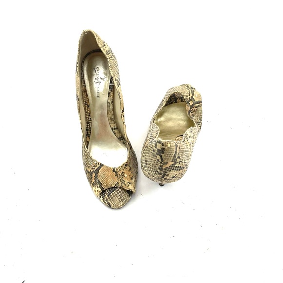 Kelly & Kate Women’s Tan Heels Animal Skin Print 9.5 - Picture 7 of 7